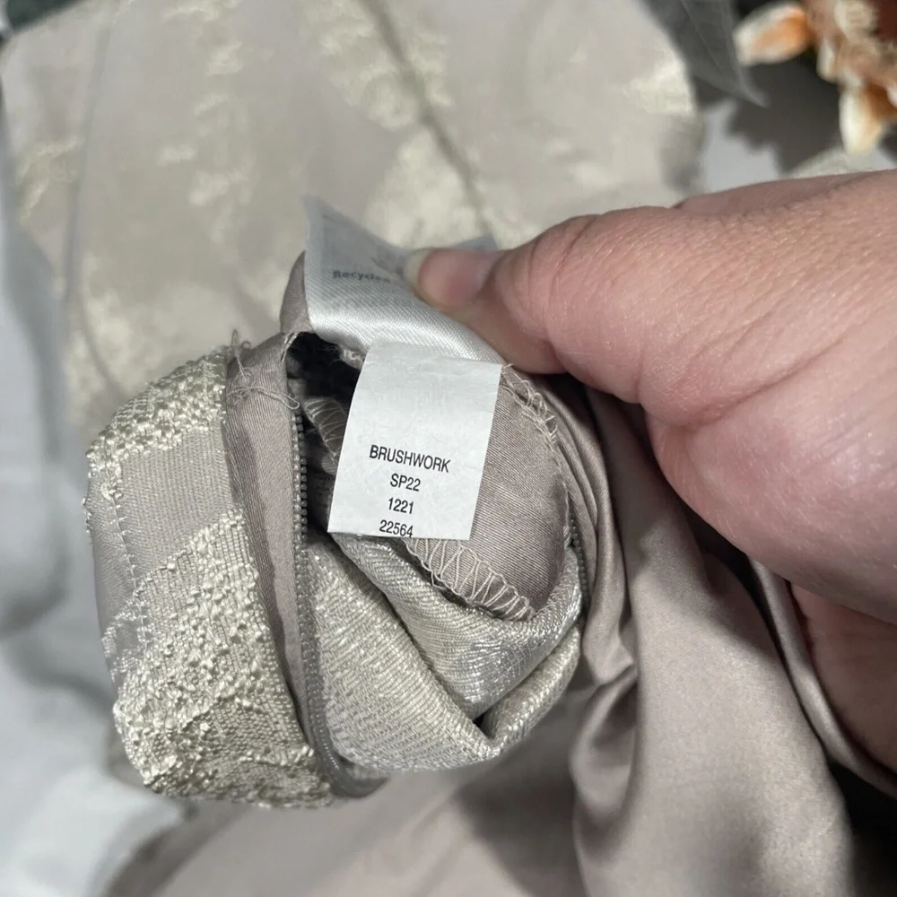 NIB $335 [‎ Full / Queen ] Duvet Cover for Hotel Collection Brushwork